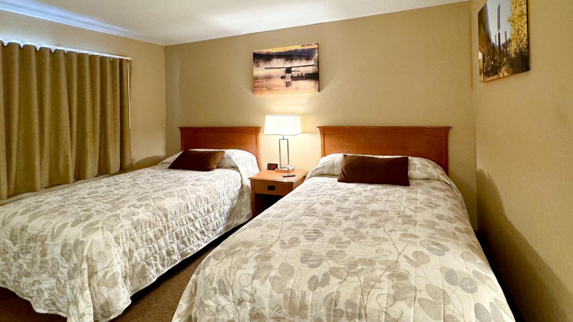 Young'S Motel Tok Bagian luar foto